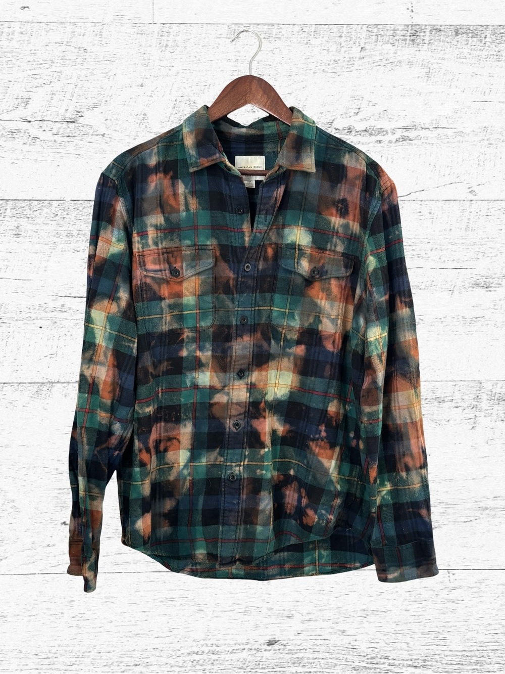 American Eagle Outfitters Green, Navy & Rust Plaid Button-Down Shirt